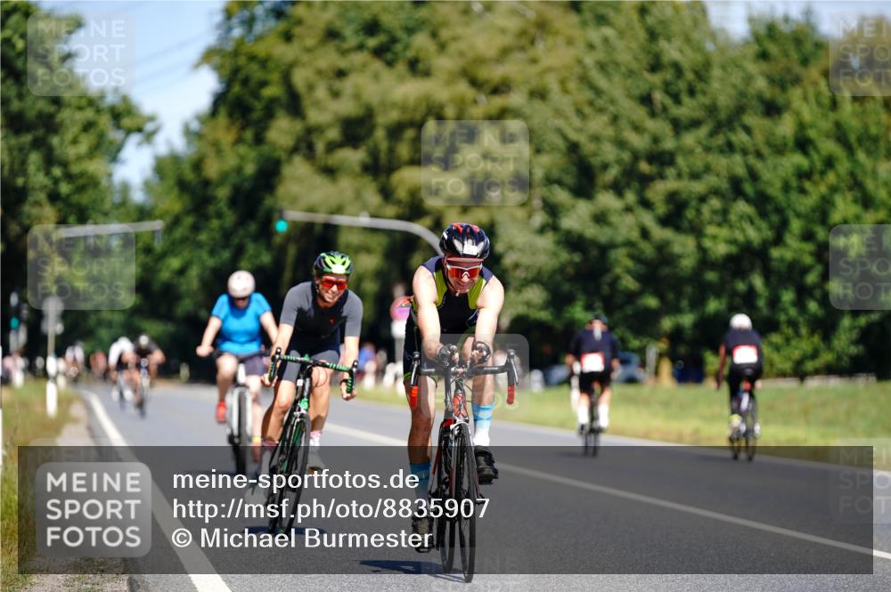 07.09.2025 - 19. Norderstedt Triathlon Michael Burmester http://msf.ph/oto/8835907 07.09.2025 12:38:00 Radfahren 205, 274, 301 meine-sportfotos.de
