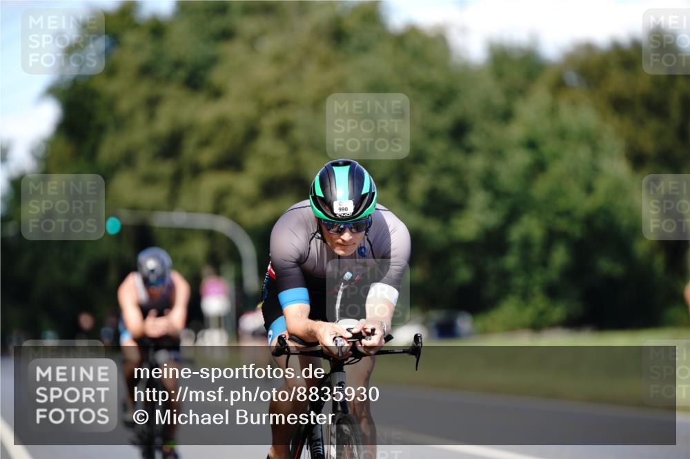 07.09.2025 - 19. Norderstedt Triathlon Michael Burmester http://msf.ph/oto/8835930 07.09.2025 13:58:01 Radfahren 990, 992, 1010 meine-sportfotos.de