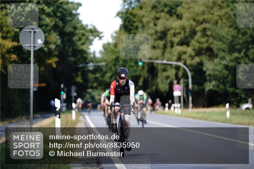 07.09.2025 - 19. Norderstedt Triathlon Michael Burmester http://msf.ph/oto/8835950 07.09.2025 13:58:25 Radfahren 970, 1013 meine-sportfotos.de