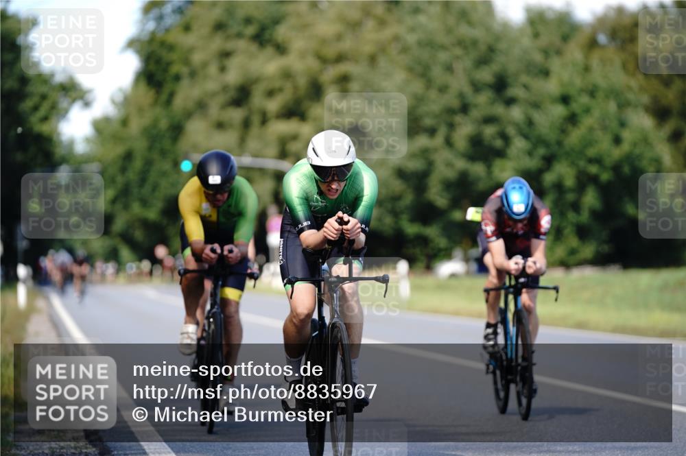 07.09.2025 - 19. Norderstedt Triathlon Michael Burmester http://msf.ph/oto/8835967 07.09.2025 13:58:29 Radfahren 872, 959, 970, 1013, 1015, 1031 meine-sportfotos.de