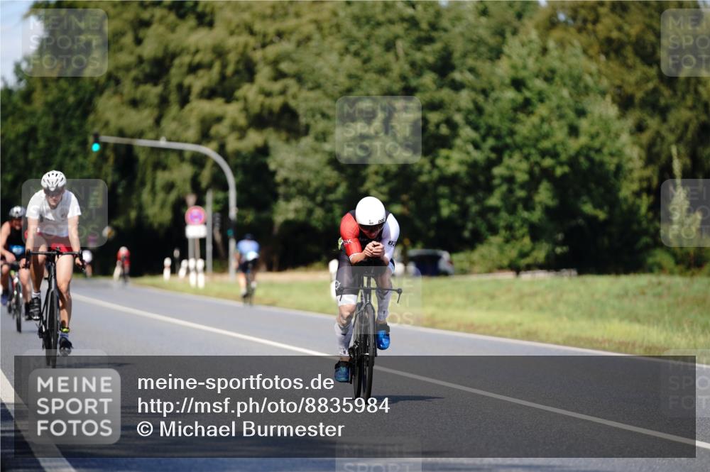 07.09.2025 - 19. Norderstedt Triathlon Michael Burmester http://msf.ph/oto/8835984 07.09.2025 13:58:41 Radfahren 969, 989, 1431 meine-sportfotos.de