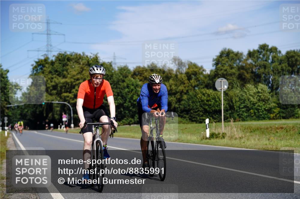 07.09.2025 - 19. Norderstedt Triathlon Michael Burmester http://msf.ph/oto/8835991 07.09.2025 12:38:38 Radfahren 224, 247, 309, 766, 808 meine-sportfotos.de