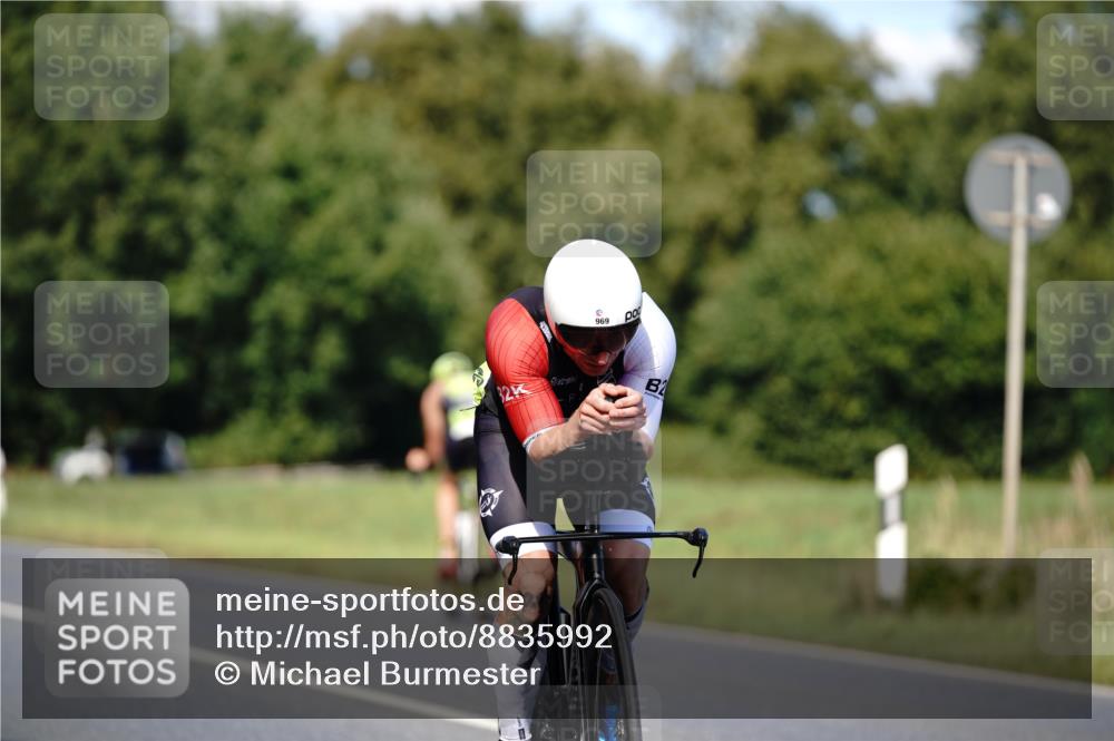 07.09.2025 - 19. Norderstedt Triathlon Michael Burmester http://msf.ph/oto/8835992 07.09.2025 13:58:42 Radfahren 969, 1431 meine-sportfotos.de
