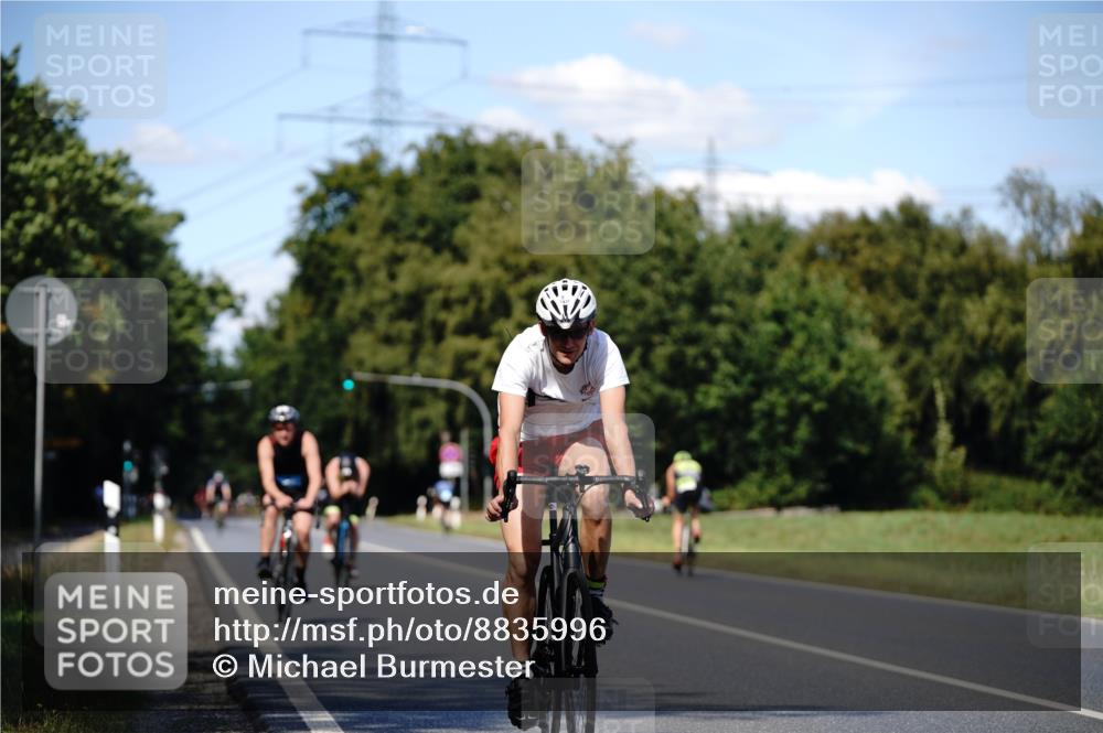 07.09.2025 - 19. Norderstedt Triathlon Michael Burmester http://msf.ph/oto/8835996 07.09.2025 13:58:43 Radfahren 363, 969, 1006, 1431 meine-sportfotos.de