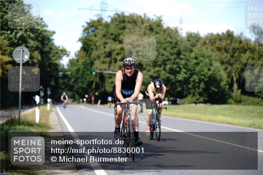 07.09.2025 - 19. Norderstedt Triathlon Michael Burmester http://msf.ph/oto/8836001 07.09.2025 13:58:45 Radfahren 363, 969, 1006, 1431 meine-sportfotos.de