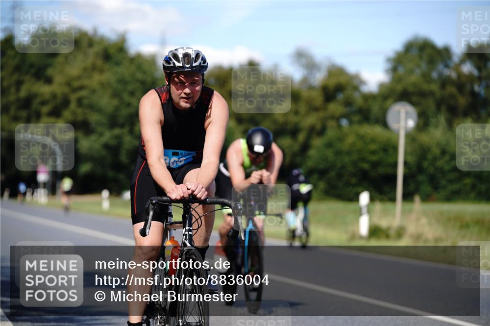 07.09.2025 - 19. Norderstedt Triathlon Michael Burmester http://msf.ph/oto/8836004 07.09.2025 13:58:46 Radfahren 363, 1006, 1431 meine-sportfotos.de