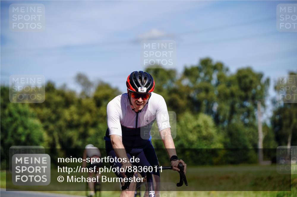 07.09.2025 - 19. Norderstedt Triathlon Michael Burmester http://msf.ph/oto/8836011 07.09.2025 12:38:49 Radfahren 754, 1384 meine-sportfotos.de
