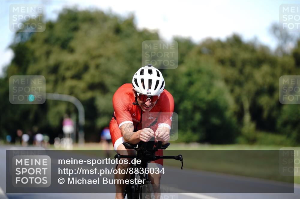 07.09.2025 - 19. Norderstedt Triathlon Michael Burmester http://msf.ph/oto/8836034 07.09.2025 13:59:21 Radfahren 976, 1038 meine-sportfotos.de