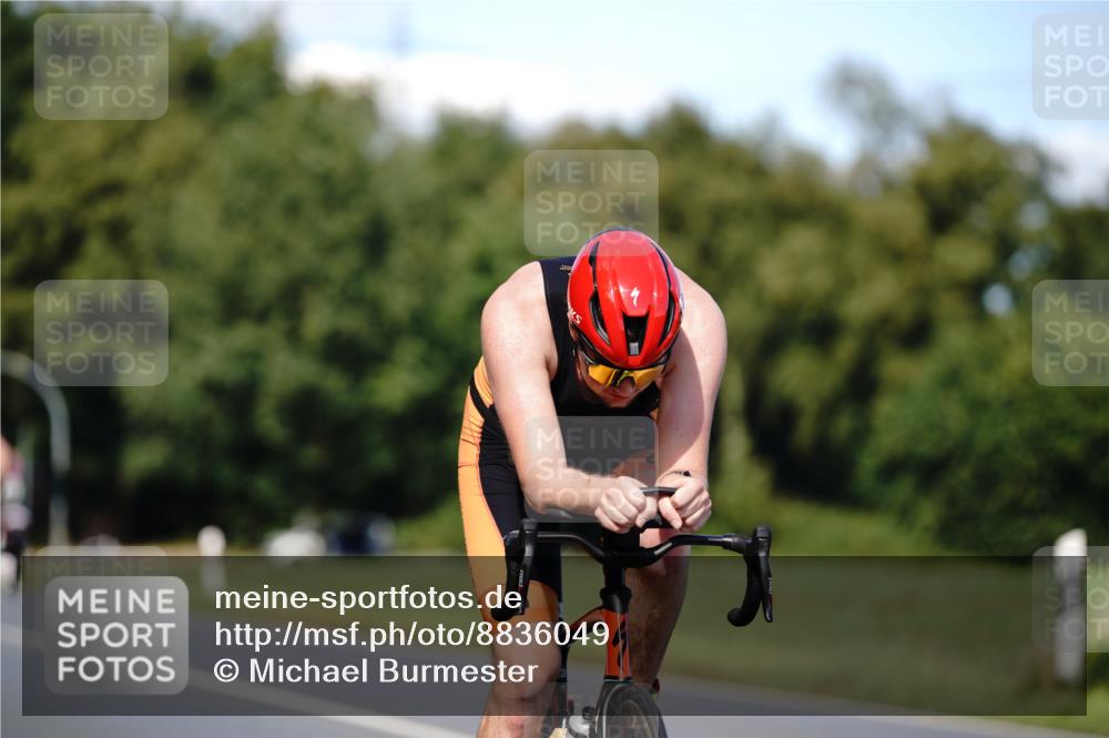 07.09.2025 - 19. Norderstedt Triathlon Michael Burmester http://msf.ph/oto/8836049 07.09.2025 13:59:39 Radfahren 991, 999, 1003, 1007 meine-sportfotos.de