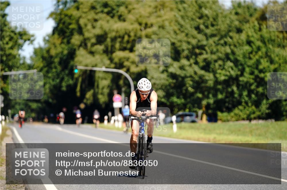 07.09.2025 - 19. Norderstedt Triathlon Michael Burmester http://msf.ph/oto/8836050 07.09.2025 12:39:14 Radfahren 813, 1382 meine-sportfotos.de