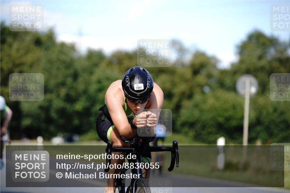07.09.2025 - 19. Norderstedt Triathlon Michael Burmester http://msf.ph/oto/8836055 07.09.2025 13:59:41 Radfahren 999, 1003, 1007 meine-sportfotos.de