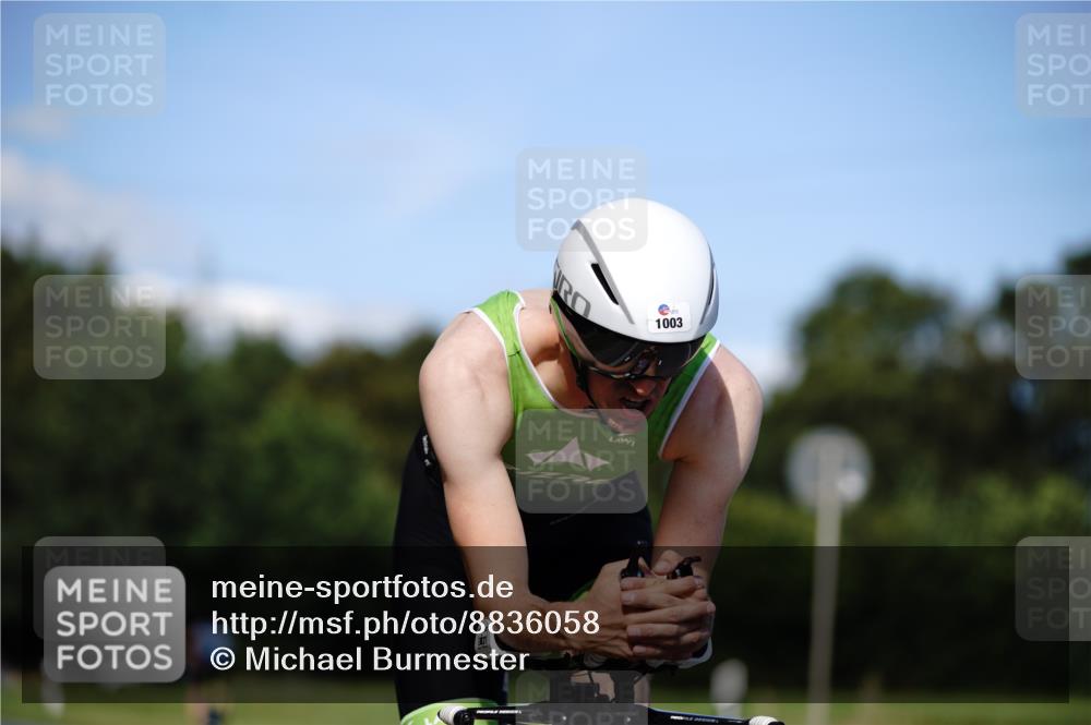 07.09.2025 - 19. Norderstedt Triathlon Michael Burmester http://msf.ph/oto/8836058 07.09.2025 13:59:42 Radfahren 999, 1003, 1007 meine-sportfotos.de