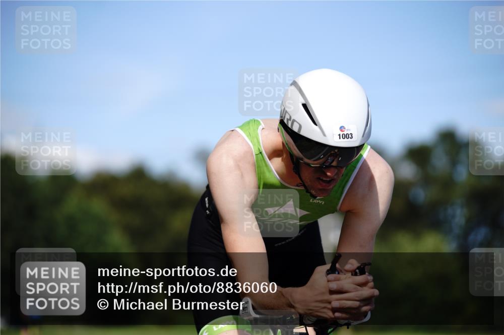 07.09.2025 - 19. Norderstedt Triathlon Michael Burmester http://msf.ph/oto/8836060 07.09.2025 13:59:42 Radfahren 999, 1003, 1007 meine-sportfotos.de