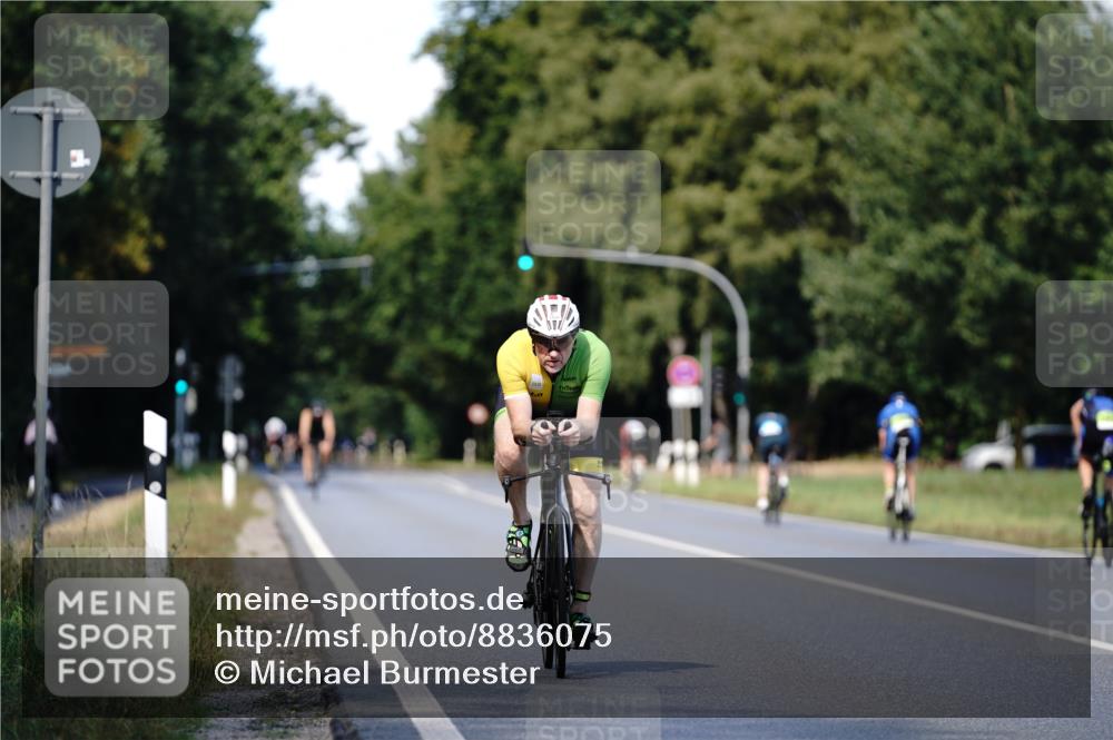 07.09.2025 - 19. Norderstedt Triathlon Michael Burmester http://msf.ph/oto/8836075 07.09.2025 14:00:18 Radfahren 1029 meine-sportfotos.de