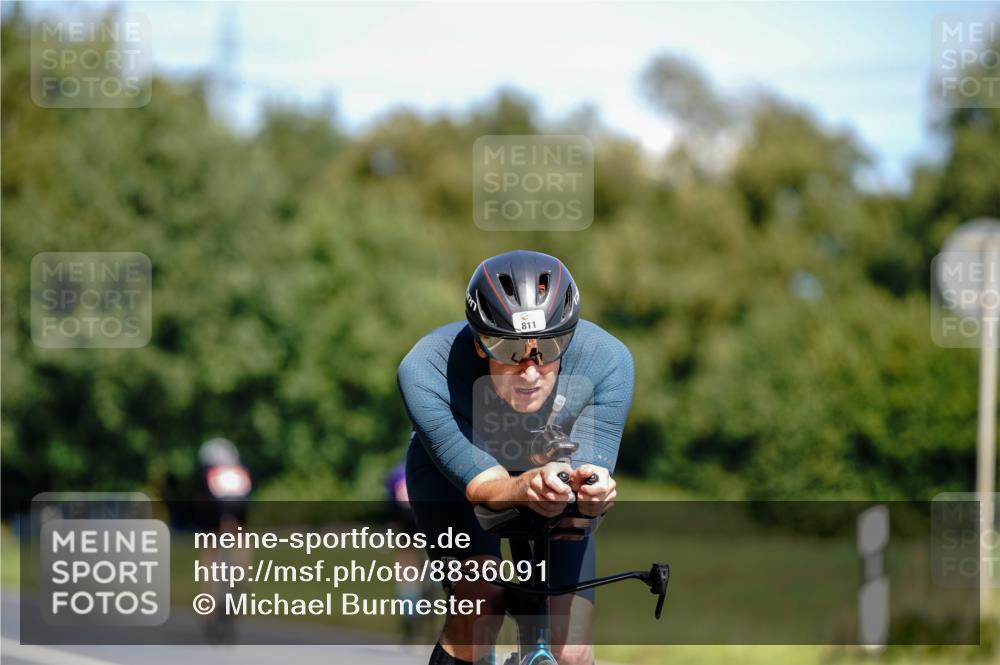 07.09.2025 - 19. Norderstedt Triathlon Michael Burmester http://msf.ph/oto/8836091 07.09.2025 12:40:21 Radfahren 811, 1256, 1269 meine-sportfotos.de