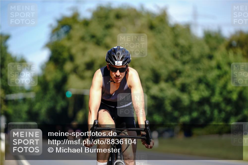 07.09.2025 - 19. Norderstedt Triathlon Michael Burmester http://msf.ph/oto/8836104 07.09.2025 12:40:34 Radfahren 847 meine-sportfotos.de
