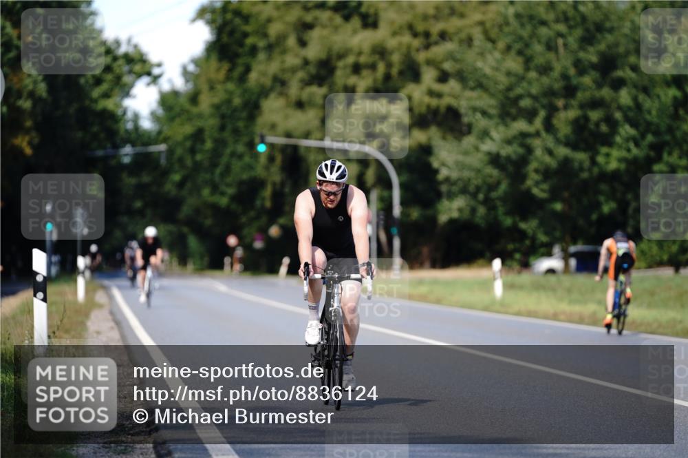 07.09.2025 - 19. Norderstedt Triathlon Michael Burmester http://msf.ph/oto/8836124 07.09.2025 14:01:10 Radfahren 1416 meine-sportfotos.de