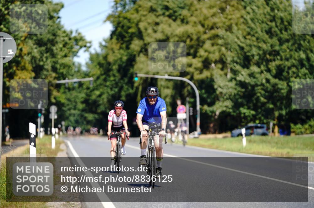 07.09.2025 - 19. Norderstedt Triathlon Michael Burmester http://msf.ph/oto/8836125 07.09.2025 12:40:58 Radfahren 197 meine-sportfotos.de