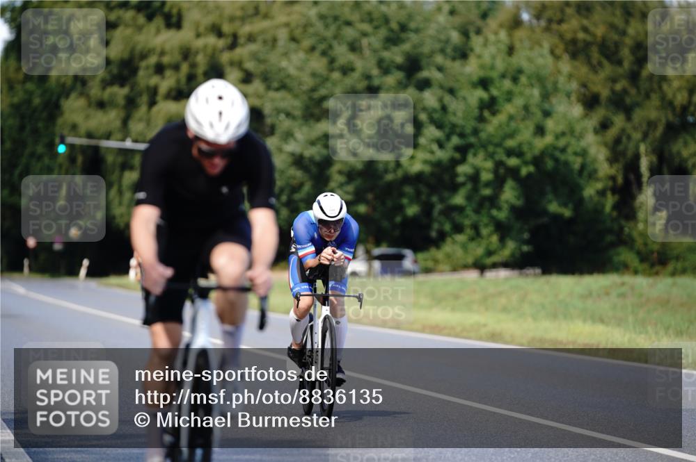 07.09.2025 - 19. Norderstedt Triathlon Michael Burmester http://msf.ph/oto/8836135 07.09.2025 14:01:17 Radfahren 1025, 1041 meine-sportfotos.de