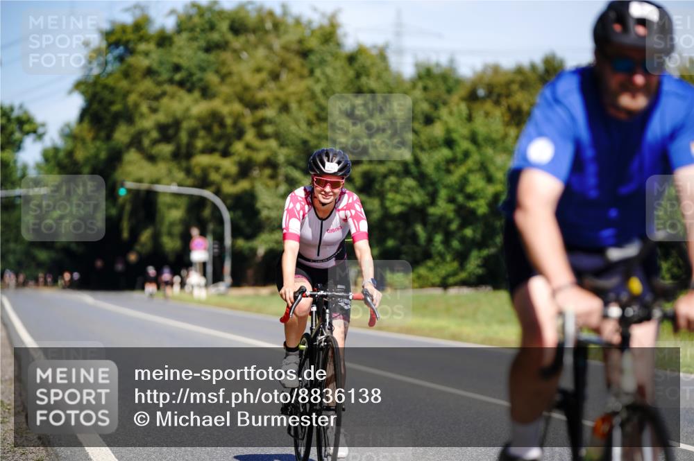 07.09.2025 - 19. Norderstedt Triathlon Michael Burmester http://msf.ph/oto/8836138 07.09.2025 12:41:01 Radfahren 197, 1263 meine-sportfotos.de