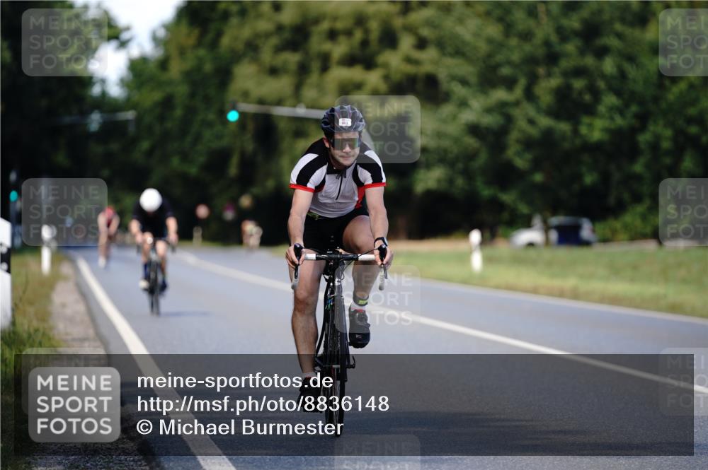 07.09.2025 - 19. Norderstedt Triathlon Michael Burmester http://msf.ph/oto/8836148 07.09.2025 14:01:23 Radfahren 863, 1032 meine-sportfotos.de