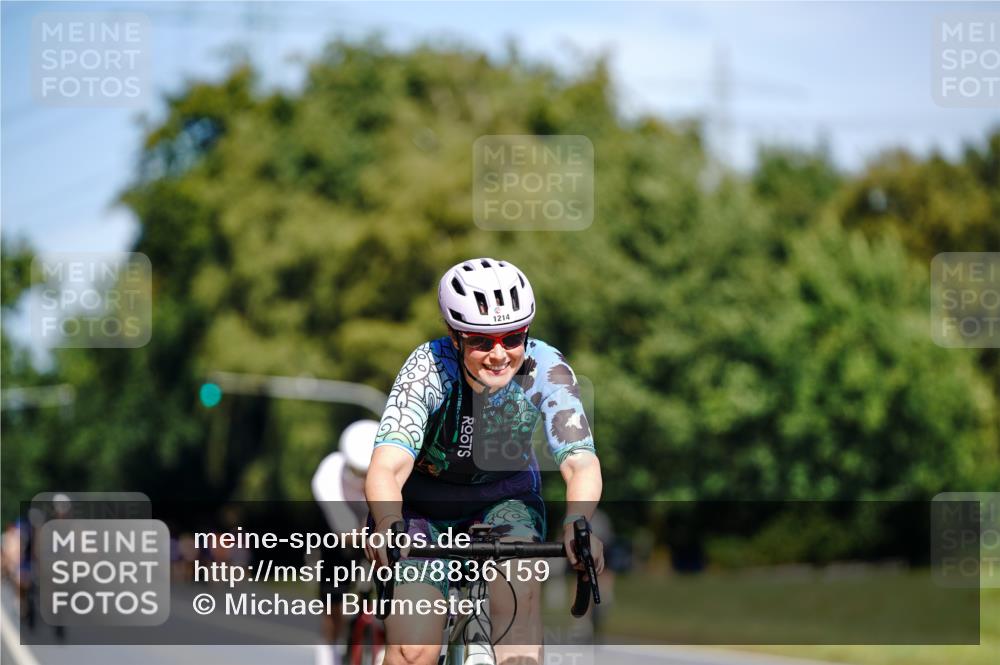 07.09.2025 - 19. Norderstedt Triathlon Michael Burmester http://msf.ph/oto/8836159 07.09.2025 12:41:37 Radfahren 1214, 1366 meine-sportfotos.de