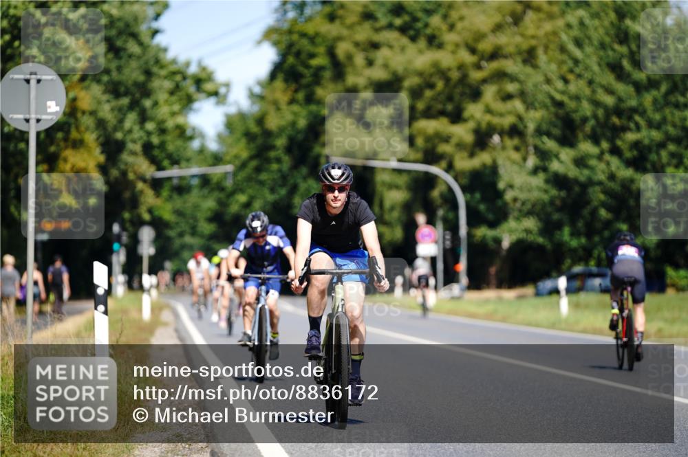 07.09.2025 - 19. Norderstedt Triathlon Michael Burmester http://msf.ph/oto/8836172 07.09.2025 12:41:42 Radfahren 752 meine-sportfotos.de
