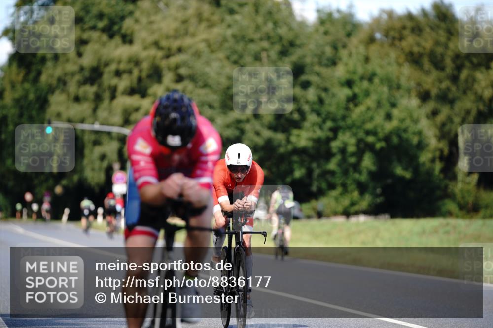07.09.2025 - 19. Norderstedt Triathlon Michael Burmester http://msf.ph/oto/8836177 07.09.2025 14:01:58 Radfahren 975, 1019 meine-sportfotos.de