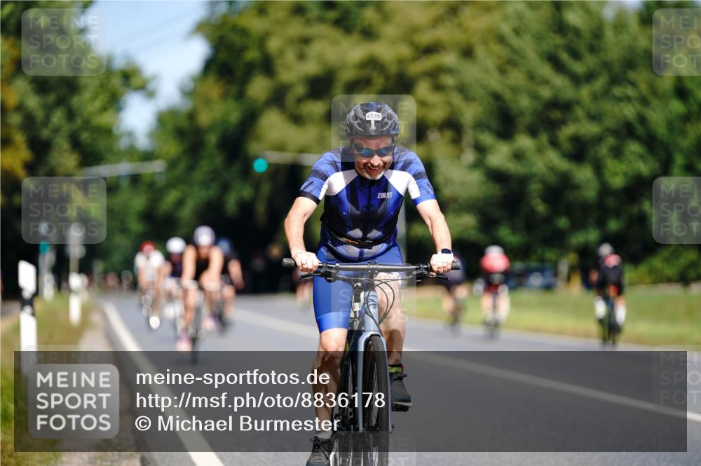 07.09.2025 - 19. Norderstedt Triathlon Michael Burmester http://msf.ph/oto/8836178 07.09.2025 12:41:45 Radfahren 752, 1376 meine-sportfotos.de