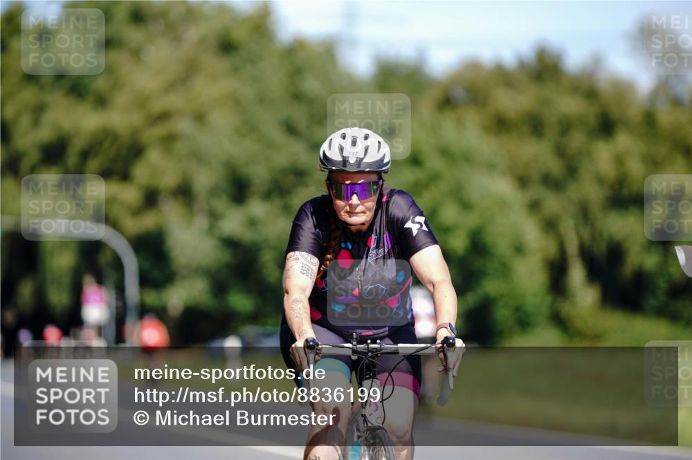 07.09.2025 - 19. Norderstedt Triathlon Michael Burmester http://msf.ph/oto/8836199 07.09.2025 12:41:51 Radfahren 137, 214, 735 meine-sportfotos.de