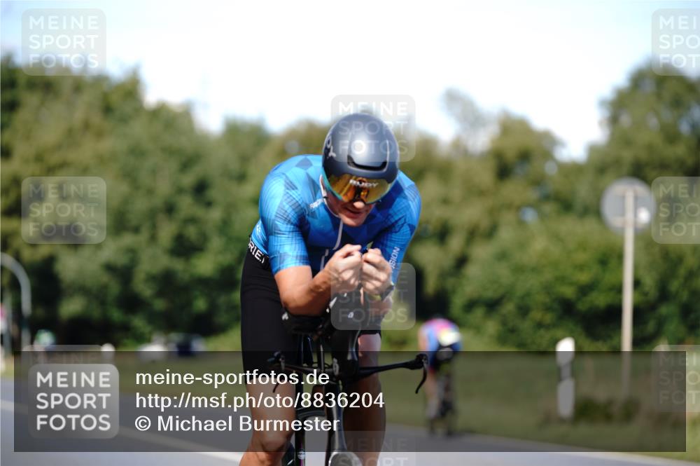 07.09.2025 - 19. Norderstedt Triathlon Michael Burmester http://msf.ph/oto/8836204 07.09.2025 14:02:07 Radfahren 880, 911, 983, 1028, 1465 meine-sportfotos.de