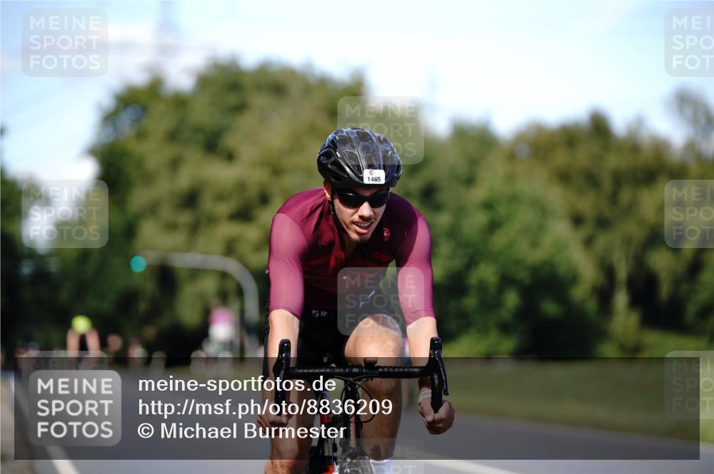 07.09.2025 - 19. Norderstedt Triathlon Michael Burmester http://msf.ph/oto/8836209 07.09.2025 14:02:09 Radfahren 880, 911, 1028, 1465 meine-sportfotos.de