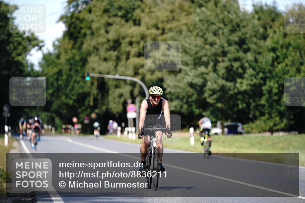 07.09.2025 - 19. Norderstedt Triathlon Michael Burmester http://msf.ph/oto/8836211 07.09.2025 14:02:13 Radfahren 1471 meine-sportfotos.de