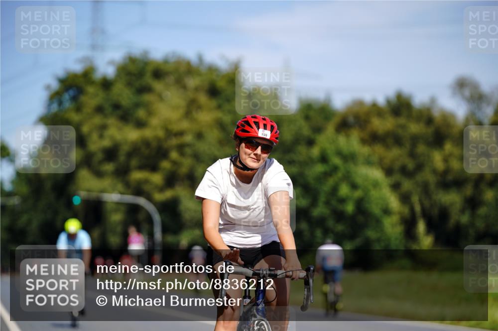 07.09.2025 - 19. Norderstedt Triathlon Michael Burmester http://msf.ph/oto/8836212 07.09.2025 12:41:54 Radfahren 137, 150, 214 meine-sportfotos.de