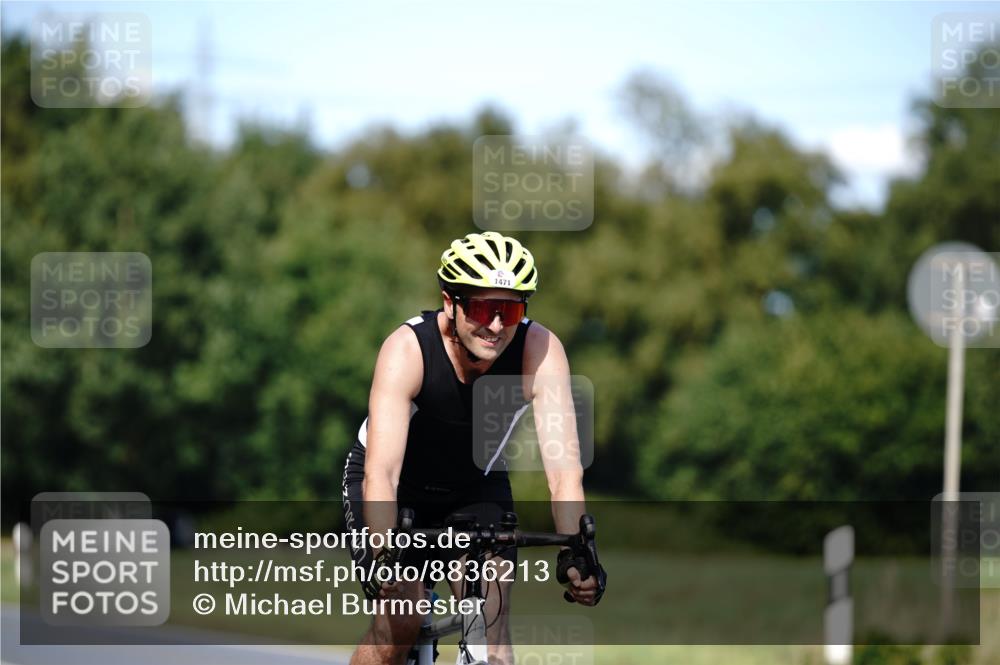 07.09.2025 - 19. Norderstedt Triathlon Michael Burmester http://msf.ph/oto/8836213 07.09.2025 14:02:15 Radfahren 1471 meine-sportfotos.de