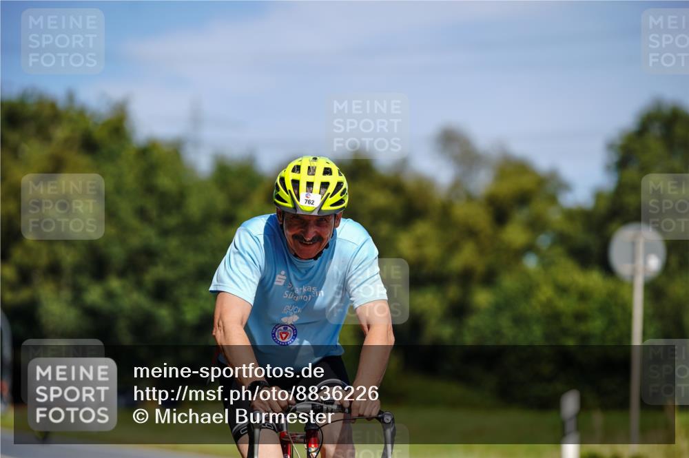 07.09.2025 - 19. Norderstedt Triathlon Michael Burmester http://msf.ph/oto/8836226 07.09.2025 12:41:58 Radfahren 150, 762 meine-sportfotos.de