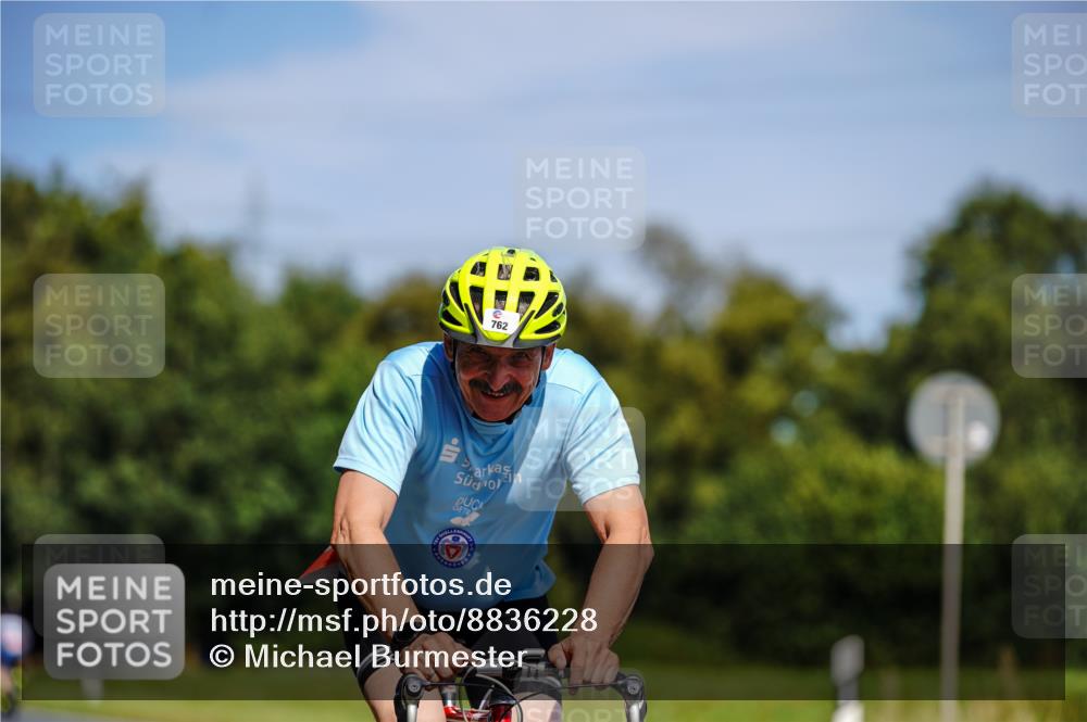 07.09.2025 - 19. Norderstedt Triathlon Michael Burmester http://msf.ph/oto/8836228 07.09.2025 12:41:58 Radfahren 150, 762 meine-sportfotos.de