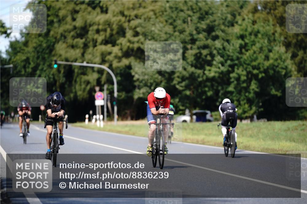 07.09.2025 - 19. Norderstedt Triathlon Michael Burmester http://msf.ph/oto/8836239 07.09.2025 14:02:45 Radfahren 366, 965 meine-sportfotos.de