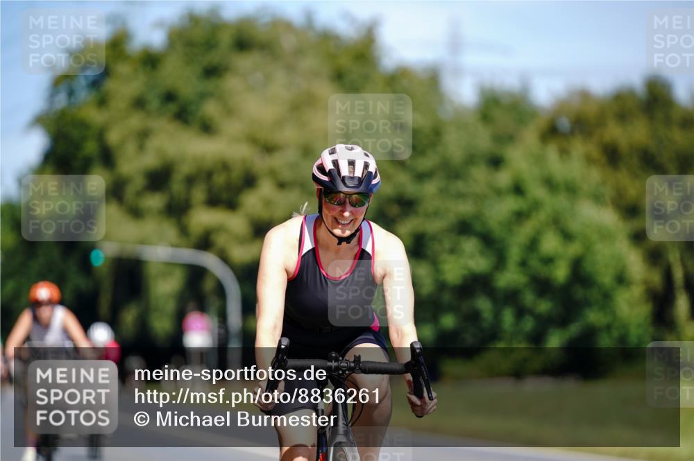 07.09.2025 - 19. Norderstedt Triathlon Michael Burmester http://msf.ph/oto/8836261 07.09.2025 12:42:34 Radfahren 290 meine-sportfotos.de