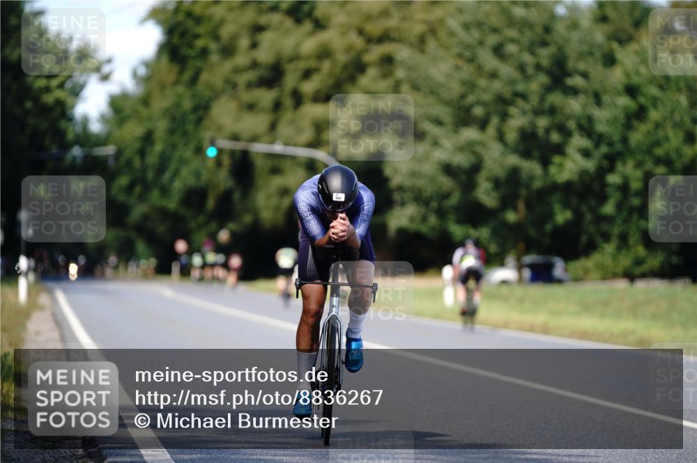 07.09.2025 - 19. Norderstedt Triathlon Michael Burmester http://msf.ph/oto/8836267 07.09.2025 14:03:07 Radfahren 428, 980 meine-sportfotos.de