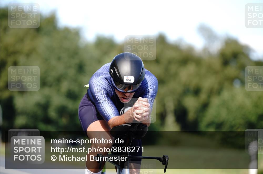 07.09.2025 - 19. Norderstedt Triathlon Michael Burmester http://msf.ph/oto/8836271 07.09.2025 14:03:08 Radfahren 428, 980 meine-sportfotos.de