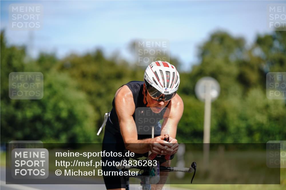 07.09.2025 - 19. Norderstedt Triathlon Michael Burmester http://msf.ph/oto/8836283 07.09.2025 12:42:39 Radfahren 157, 295, 698, 1264 meine-sportfotos.de