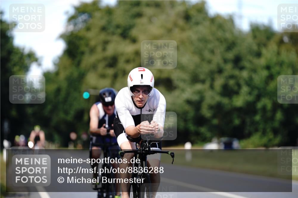 07.09.2025 - 19. Norderstedt Triathlon Michael Burmester http://msf.ph/oto/8836288 07.09.2025 14:03:33 Radfahren 361, 963, 1011, 1408 meine-sportfotos.de