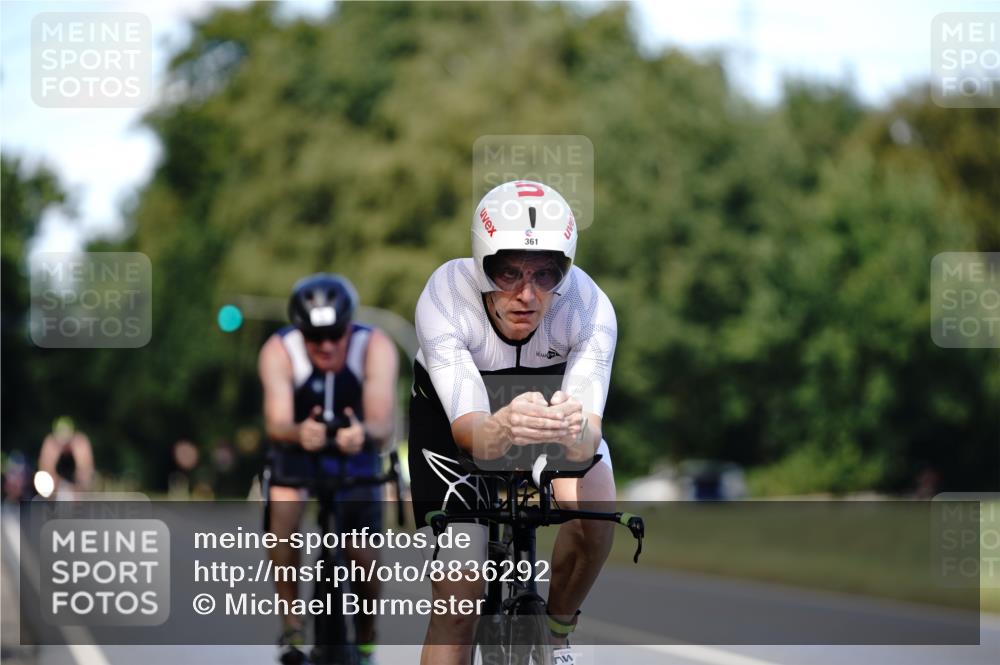 07.09.2025 - 19. Norderstedt Triathlon Michael Burmester http://msf.ph/oto/8836292 07.09.2025 14:03:33 Radfahren 361, 963, 1011, 1408 meine-sportfotos.de