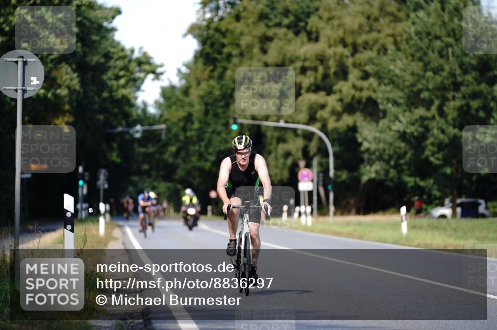 07.09.2025 - 19. Norderstedt Triathlon Michael Burmester http://msf.ph/oto/8836297 07.09.2025 14:03:38 Radfahren 391 meine-sportfotos.de