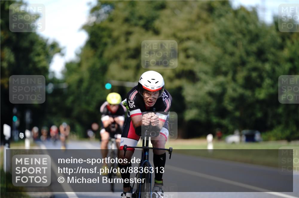 07.09.2025 - 19. Norderstedt Triathlon Michael Burmester http://msf.ph/oto/8836313 07.09.2025 14:03:46 Radfahren 978, 985, 1039 meine-sportfotos.de