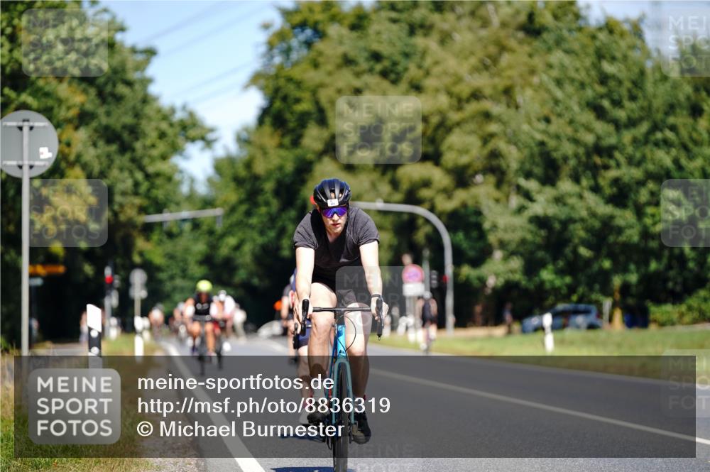 07.09.2025 - 19. Norderstedt Triathlon Michael Burmester http://msf.ph/oto/8836319 07.09.2025 12:42:58 Radfahren 141, 177, 1345 meine-sportfotos.de