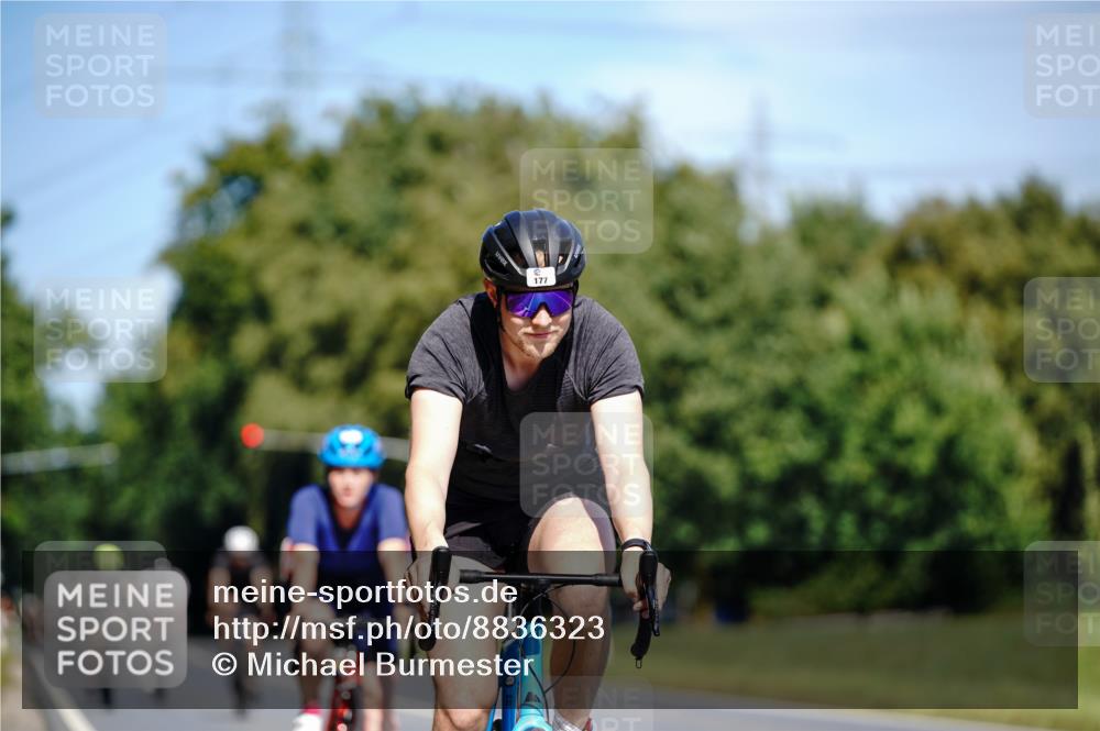 07.09.2025 - 19. Norderstedt Triathlon Michael Burmester http://msf.ph/oto/8836323 07.09.2025 12:42:59 Radfahren 177, 1345 meine-sportfotos.de