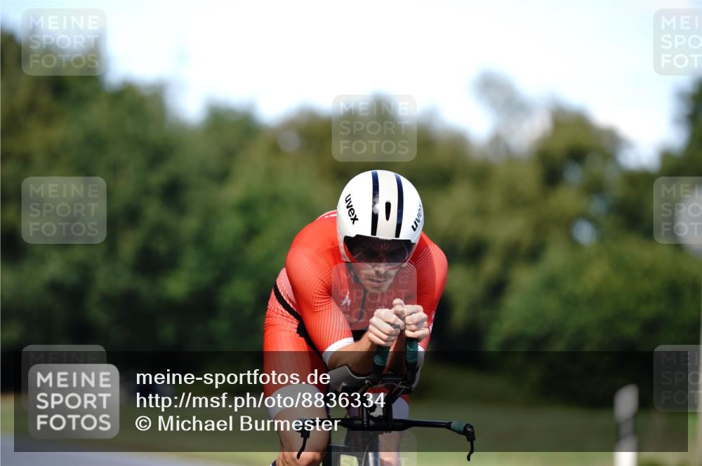 07.09.2025 - 19. Norderstedt Triathlon Michael Burmester http://msf.ph/oto/8836334 07.09.2025 14:03:56 Radfahren 974, 988 meine-sportfotos.de