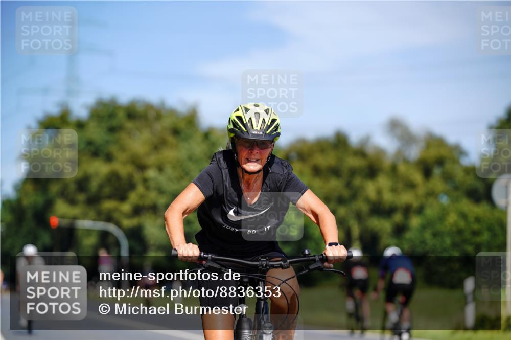 07.09.2025 - 19. Norderstedt Triathlon Michael Burmester http://msf.ph/oto/8836353 07.09.2025 12:43:07 Radfahren 145, 239, 266, 1322 meine-sportfotos.de